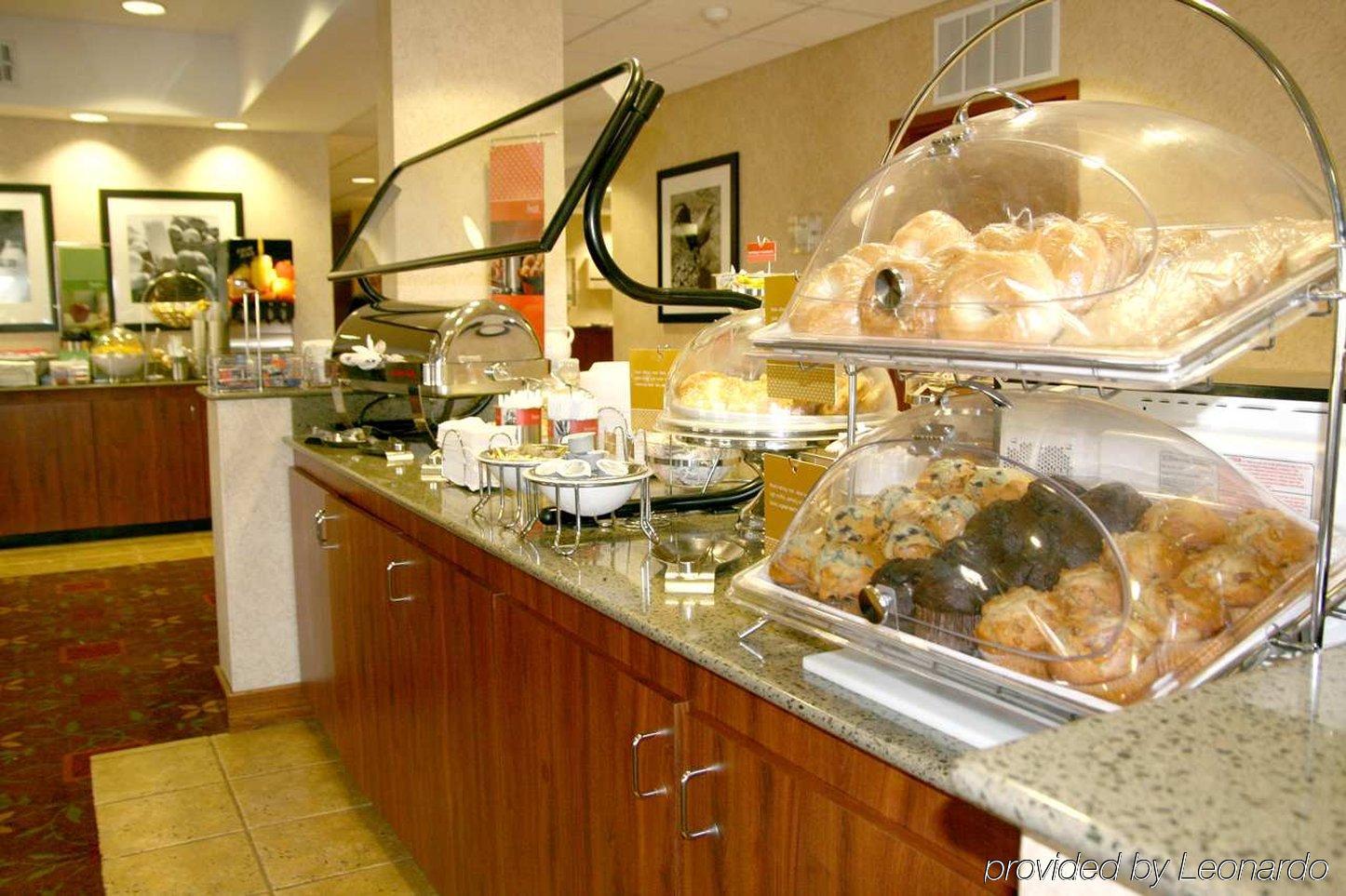 Hampton Inn Tulsa Sand Springs Restaurant photo